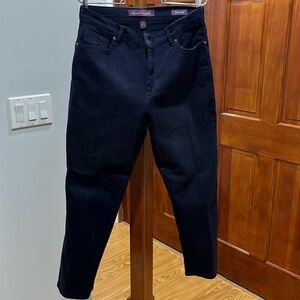 Gloria Vanderbilt Amanda jeans.